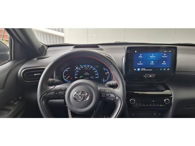 Toyota Yaris image 2