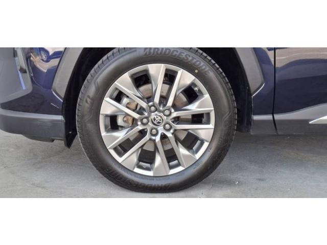 Toyota Rav4 image 4