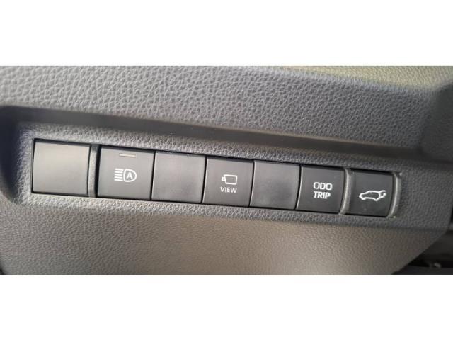 Toyota Rav4 image 5