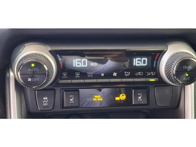 Toyota Rav4 image 2