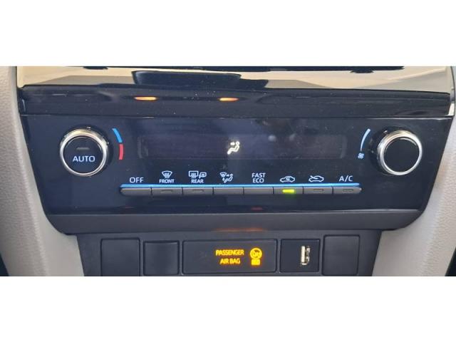 Toyota Yaris image 9