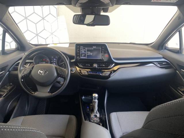 Toyota C-Hr image 9