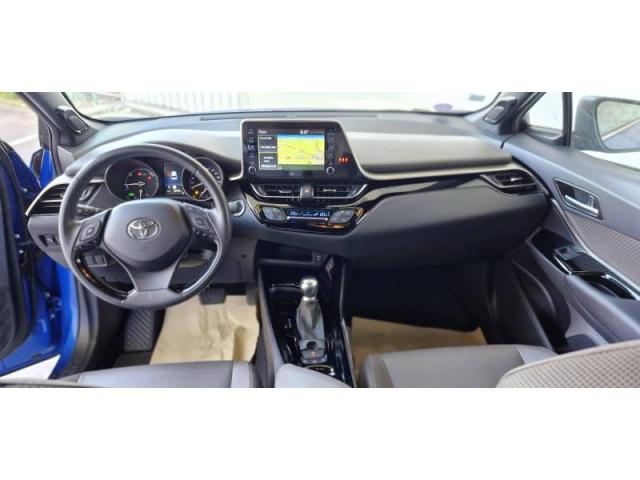 Toyota C-Hr image 6