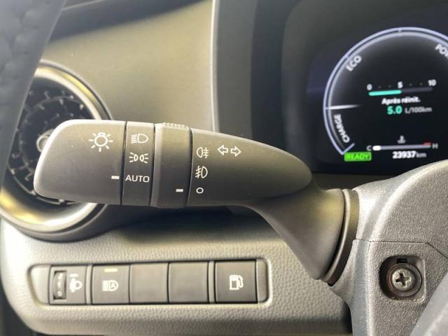 Toyota C-Hr image 1