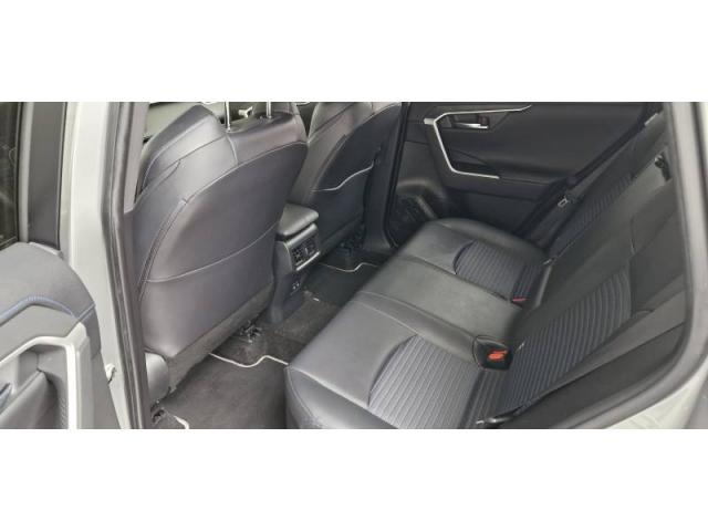 Toyota Rav4 image 7
