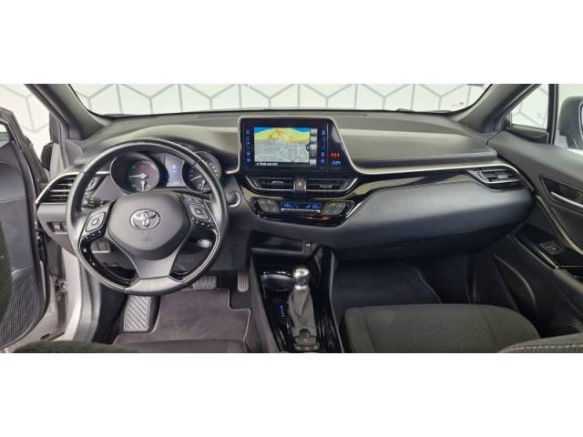Toyota C-Hr image 8