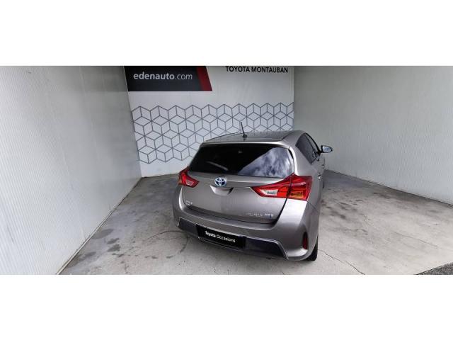 Toyota Auris image 1