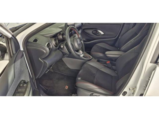 Toyota Yaris image 3