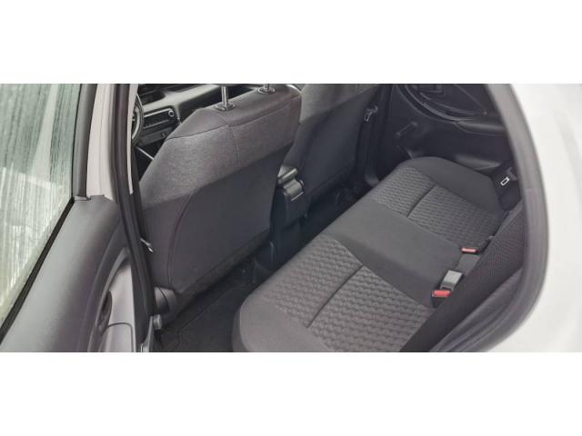 Toyota Yaris image 8