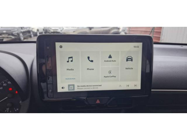 Toyota Yaris image 2