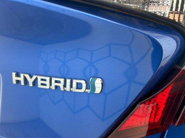 Toyota C-Hr image 8