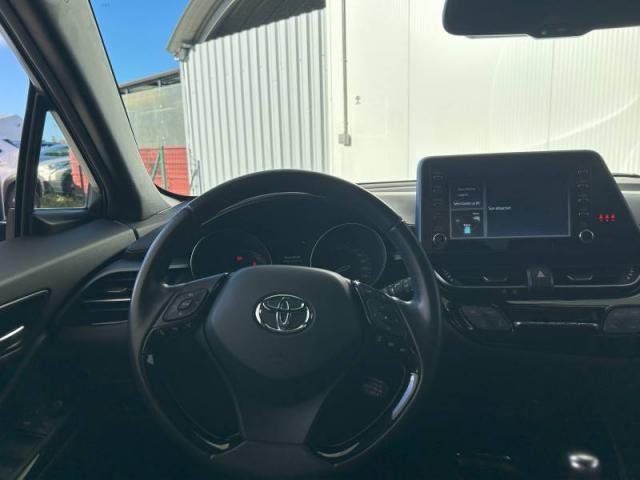 Toyota C-Hr image 9