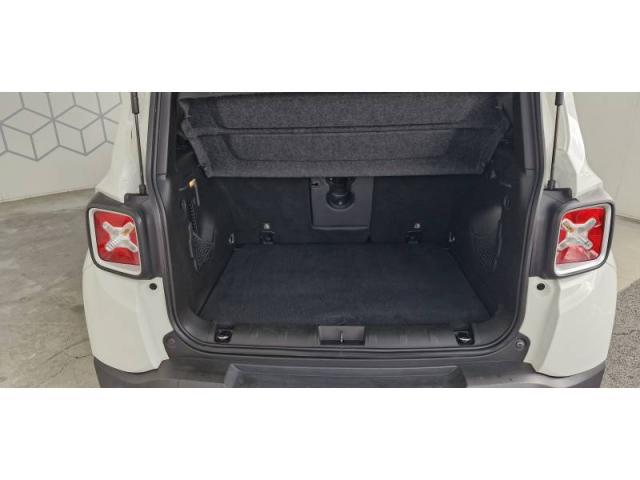 Jeep Renegade image 3