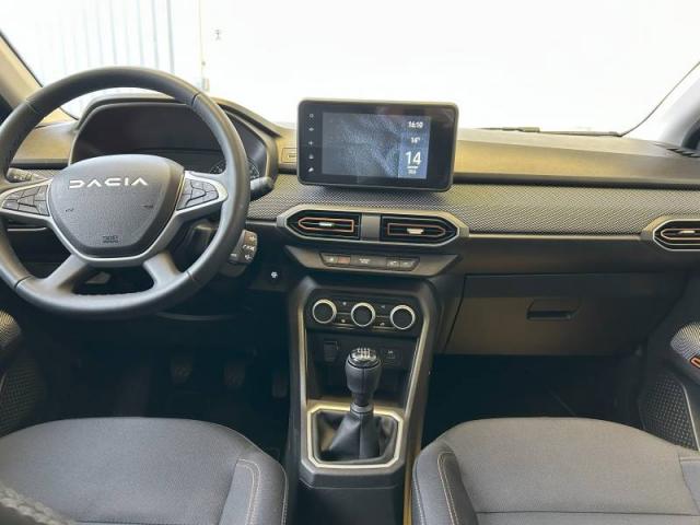 Dacia Sandero image 1