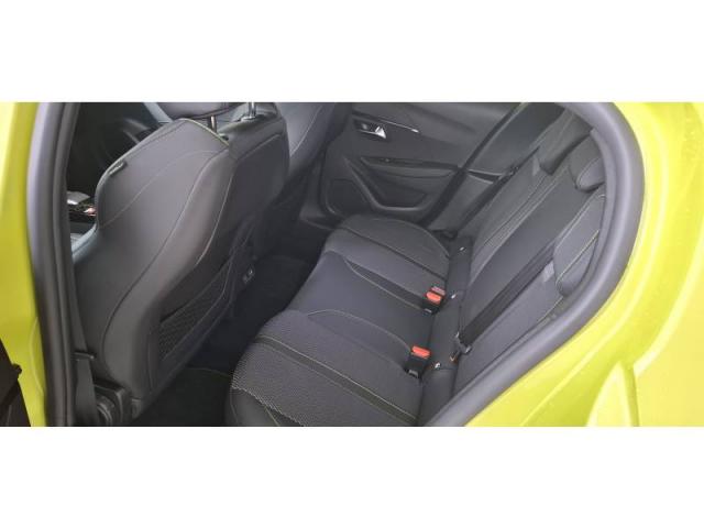 Peugeot 208 image 7