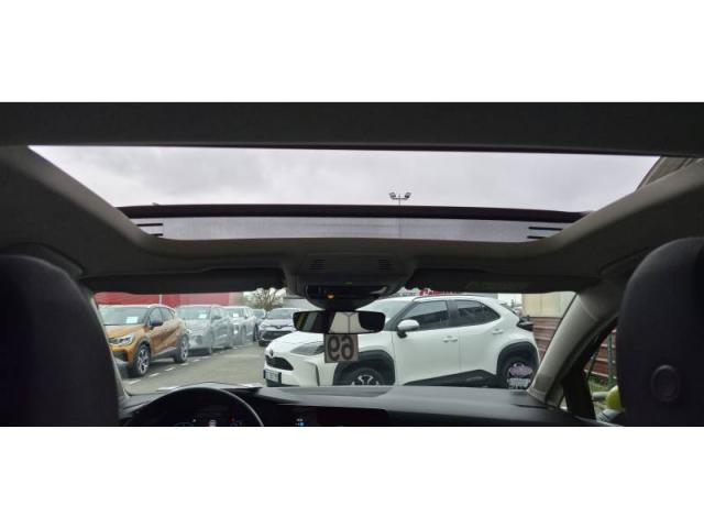 Volkswagen Golf image 6