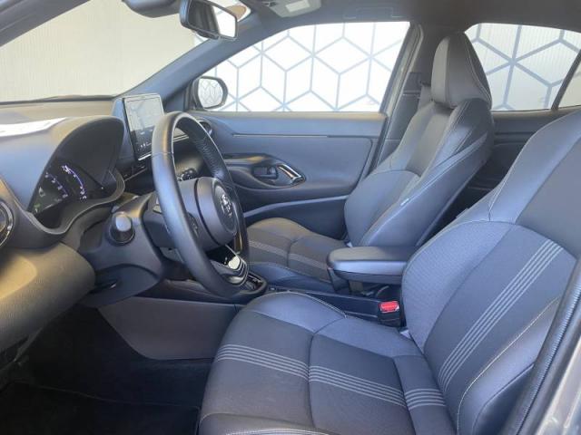 Toyota Yaris image 2