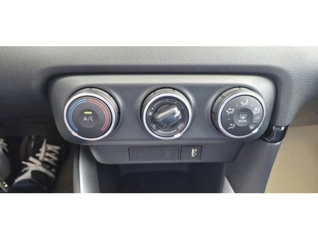 Toyota Yaris image 7