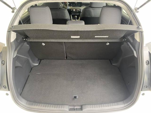 Toyota Yaris image 8