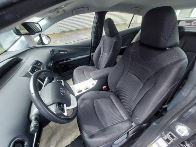 Toyota Prius image 5