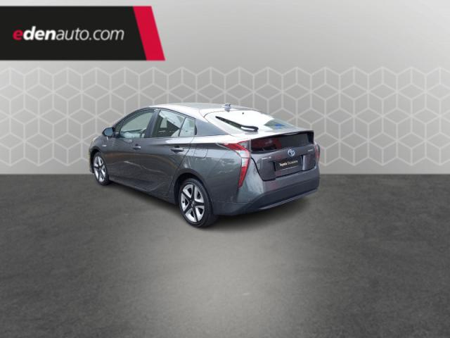 Toyota Prius image 2