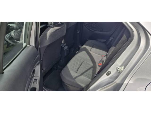 Toyota Yaris image 6
