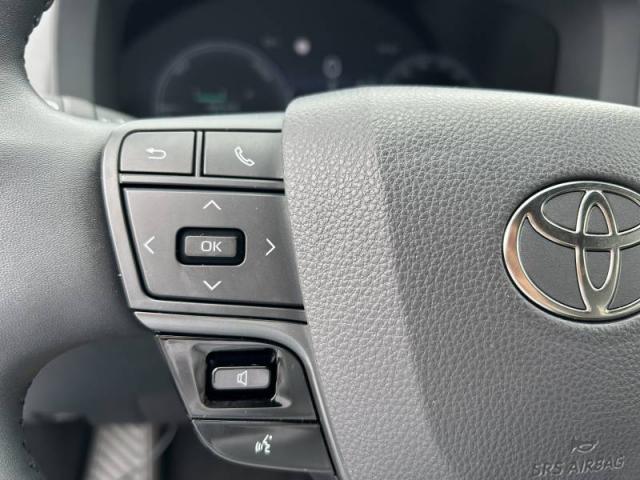 Toyota C-Hr image 6