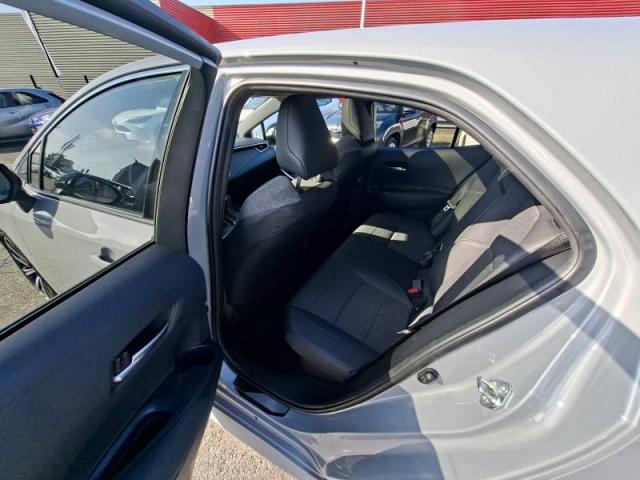Toyota Corolla image 5