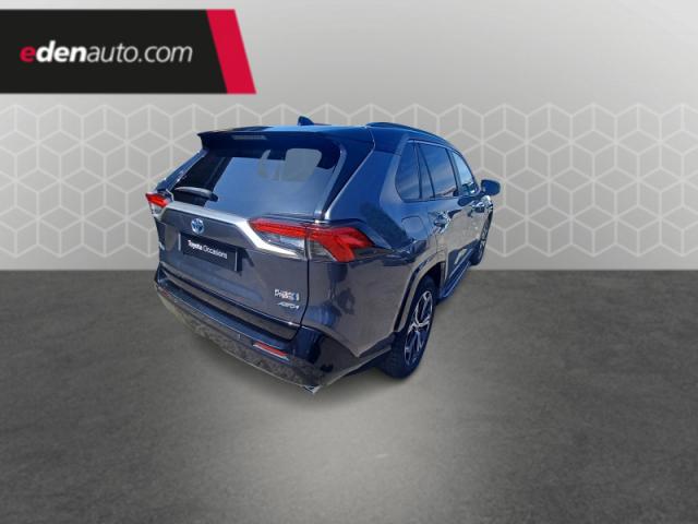 Toyota Rav4 image 2