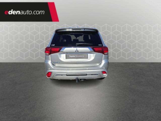Mitsubishi Outlander image 9