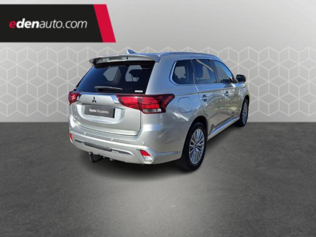 Mitsubishi Outlander image 7