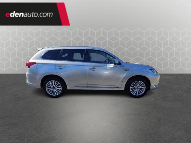 Mitsubishi Outlander image 3