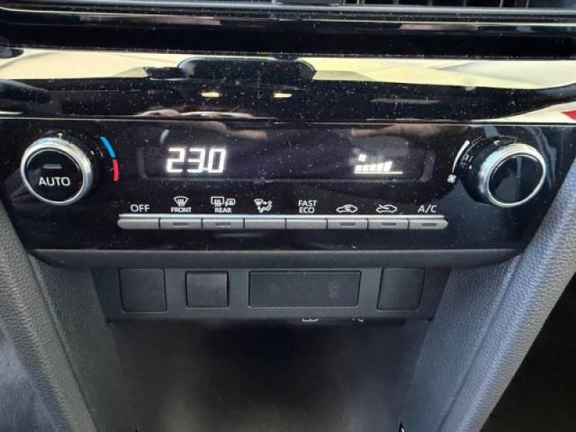 Toyota Yaris image 9