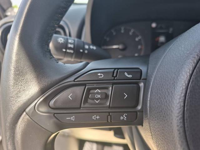 Toyota Yaris image 2