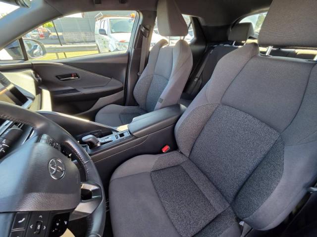 Toyota C-Hr image 9
