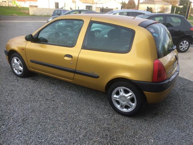 Clio image 1