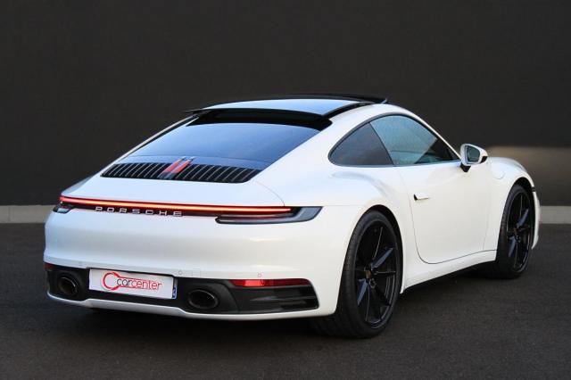 Porsche 911 image 4