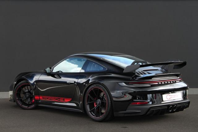 Porsche 911 image 3