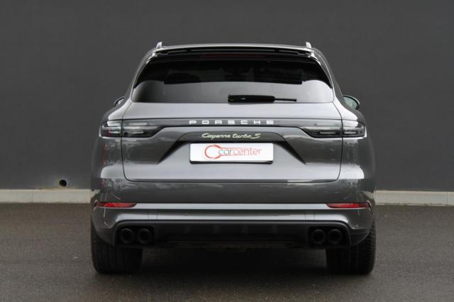 Porsche Cayenne image 9