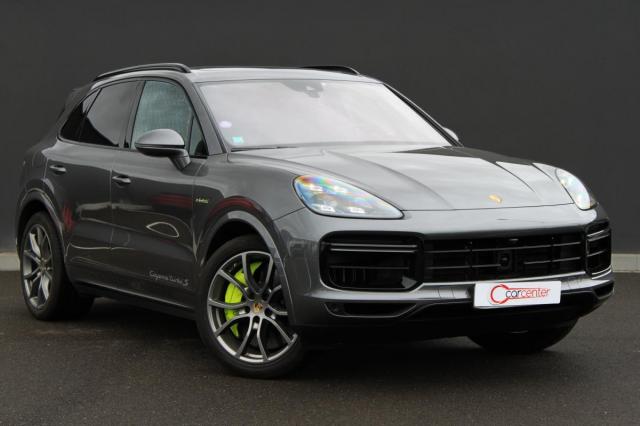 Porsche Cayenne image 2