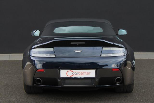 Aston Martin V12 Vantage image 7