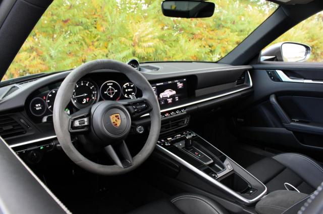 Porsche 911 image 3