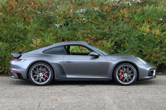 Porsche 911 image 8