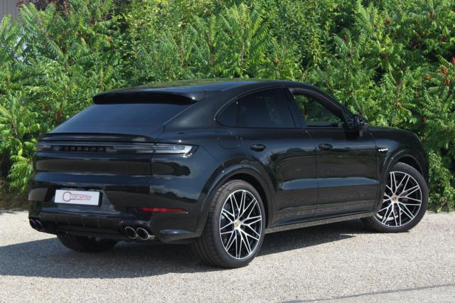 Porsche Cayenne image 1