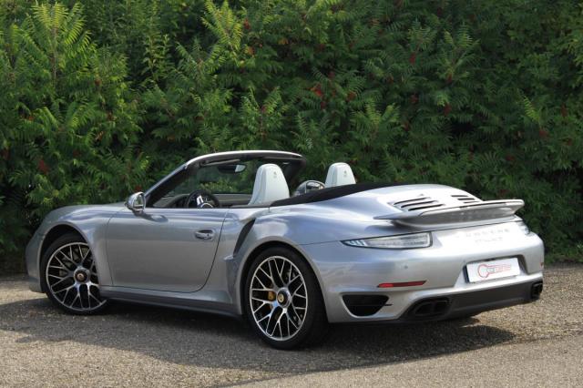 Porsche 911 image 1