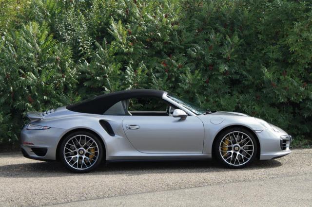 Porsche 911 image 3