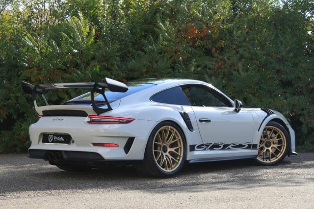 Porsche 911 image 1