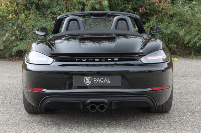 Porsche 718 image 1