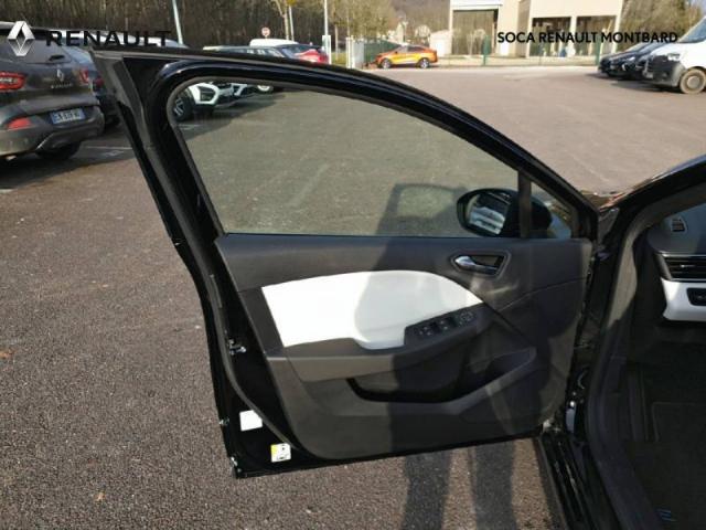 Renault Clio image 2