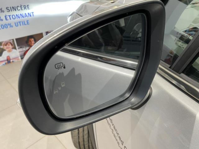 Suzuki S-Cross image 8